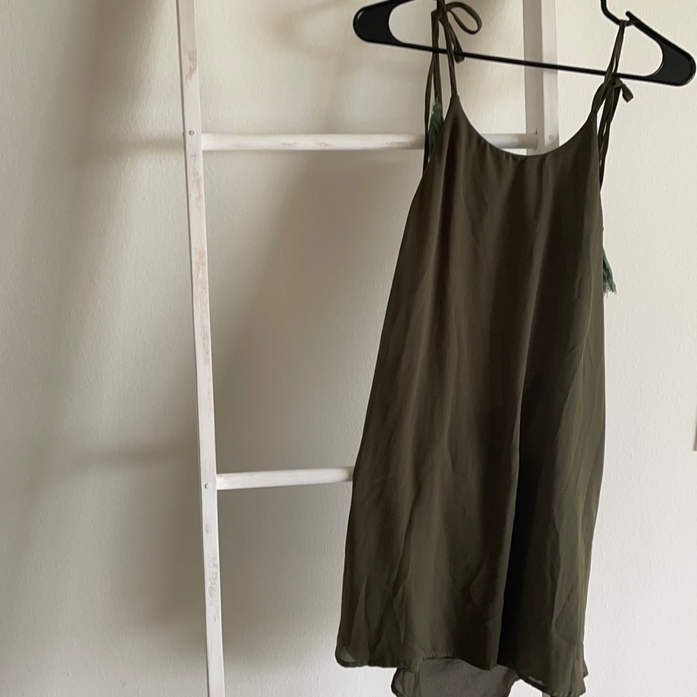 Dress, backless. (The Hanger), Green, Medium Size